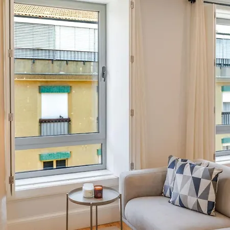 Lejlighed Bright & Characterful By Hostwise *