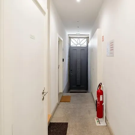 Bright & Characterful By Hostwise דירה *