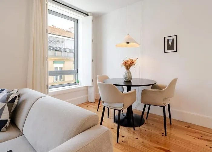 Bright & Characterful By Hostwise Apartman