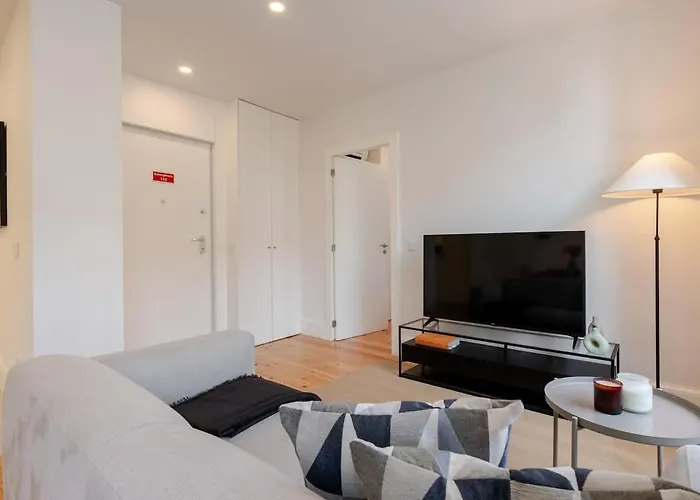 Bright & Characterful By Hostwise * Porto